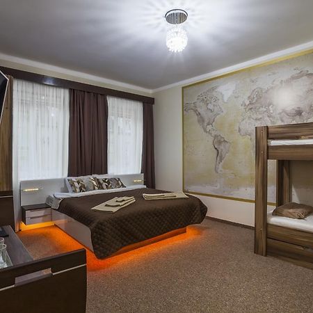 Luxury Air-Conditioned Rooms In Old Town 布拉迪斯拉发 外观 照片