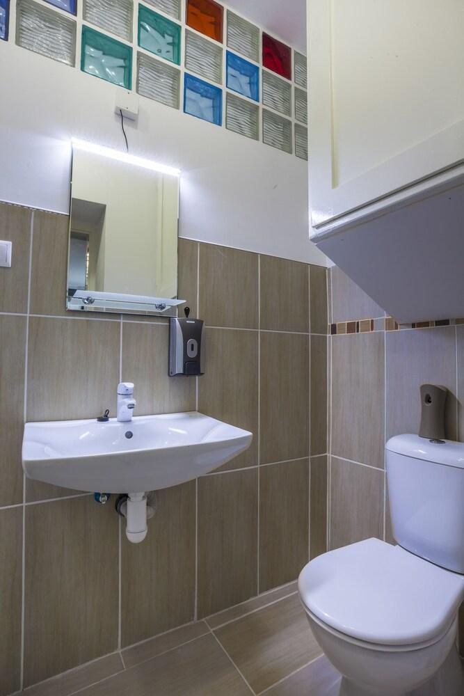 Luxury Air-Conditioned Rooms In Old Town 布拉迪斯拉发 外观 照片