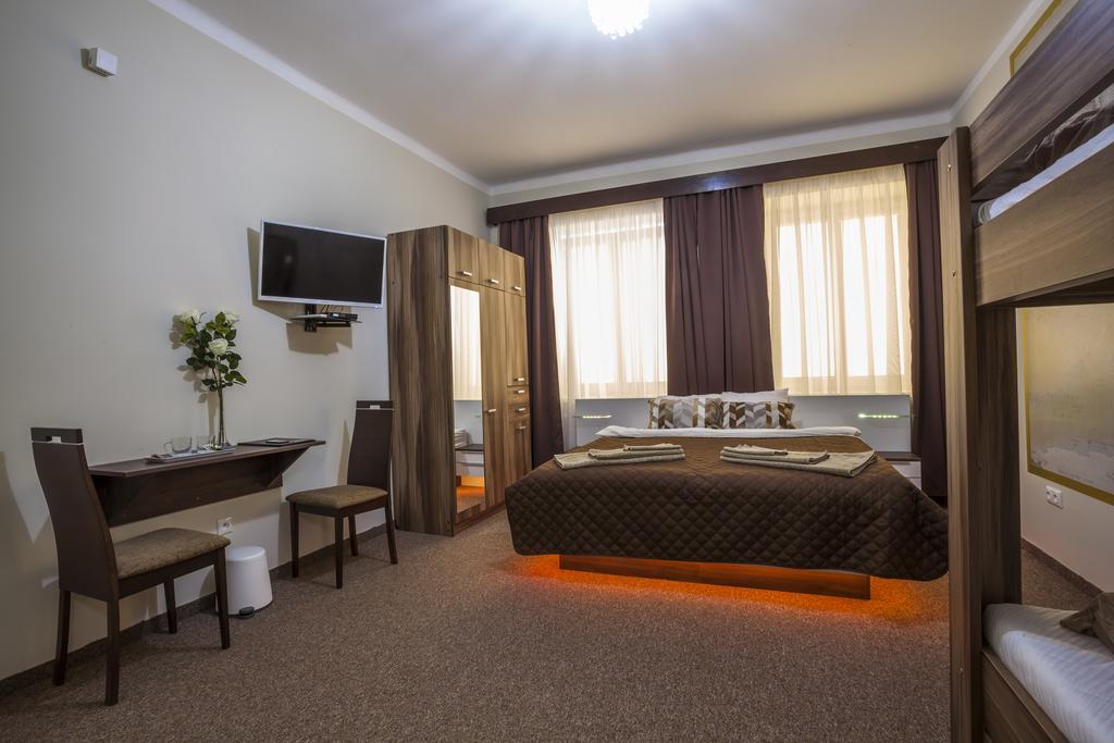 Luxury Air-Conditioned Rooms In Old Town 布拉迪斯拉发 外观 照片